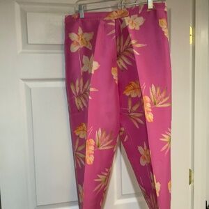 PINK FLOWERED SILK CAPRI PANTS